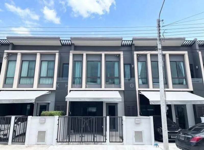 3 Bedroom condo in Pleno Sukhumvit-Bangna