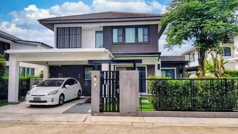 4 Bedroom condo in Mantana Bangna Km.7