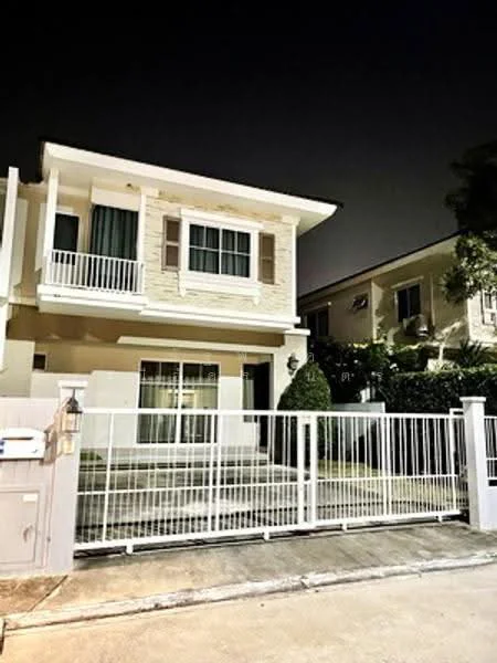 3 Bedroom condo in Villaggio Bangna-Theparak