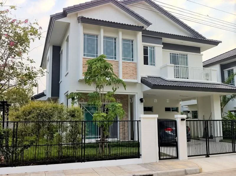 3 Bedroom condo in Manthana Chaengwattana-Ratchaphruek