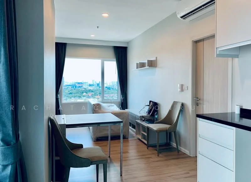 1 Bedroom condo in Amber By Eastern Star