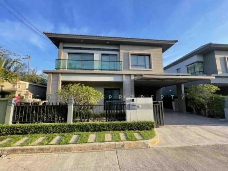 4 Bedroom condo in VENUE Flow Rama 5