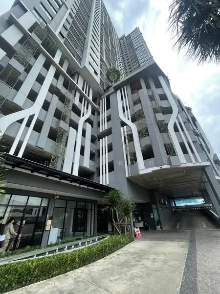 2 Bedroom condo in Supalai Loft Khae Rai Station