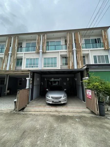3 Bedroom condo in The Plant Citi Chaengwatthana