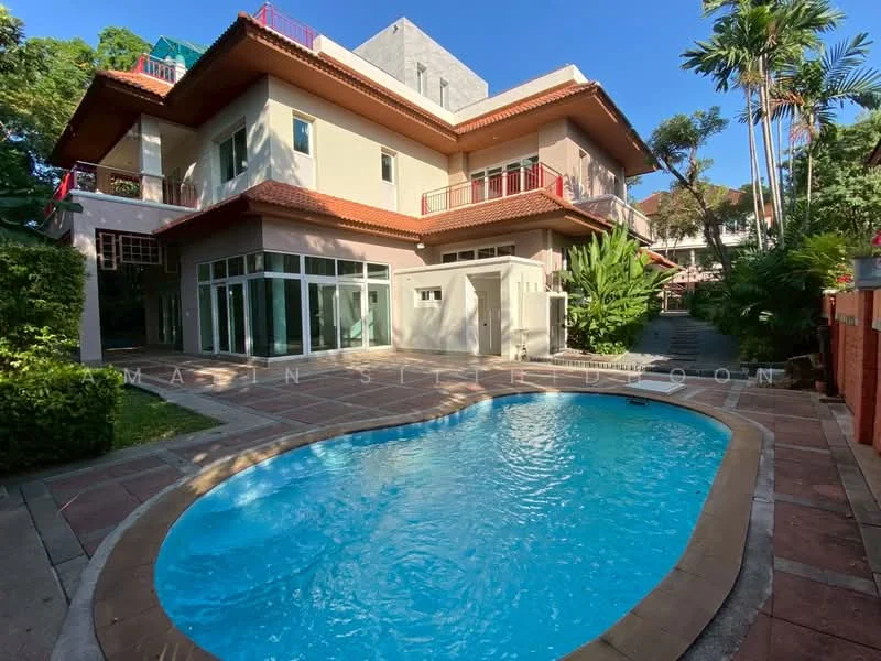 4 Bedroom condo in Nichada Thani