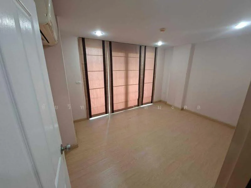 2 Bedroom condo in Plum Condo Bangyai Station