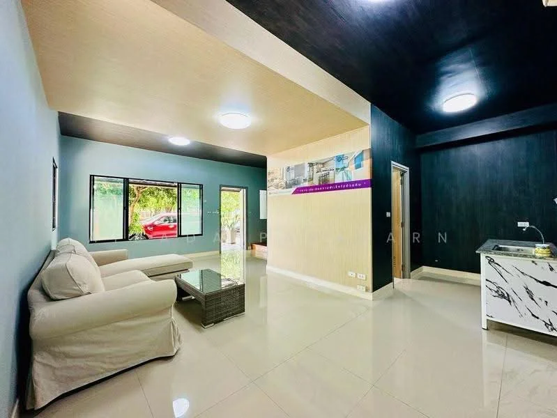 3 Bedroom condo in The Connect Chaengwattana - Tiwanon