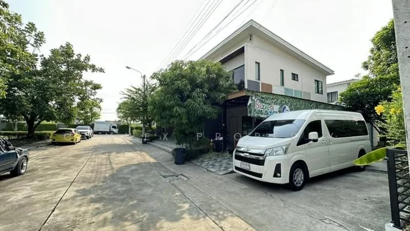 3 Bedroom condo in The Connect Chaengwattana - Tiwanon