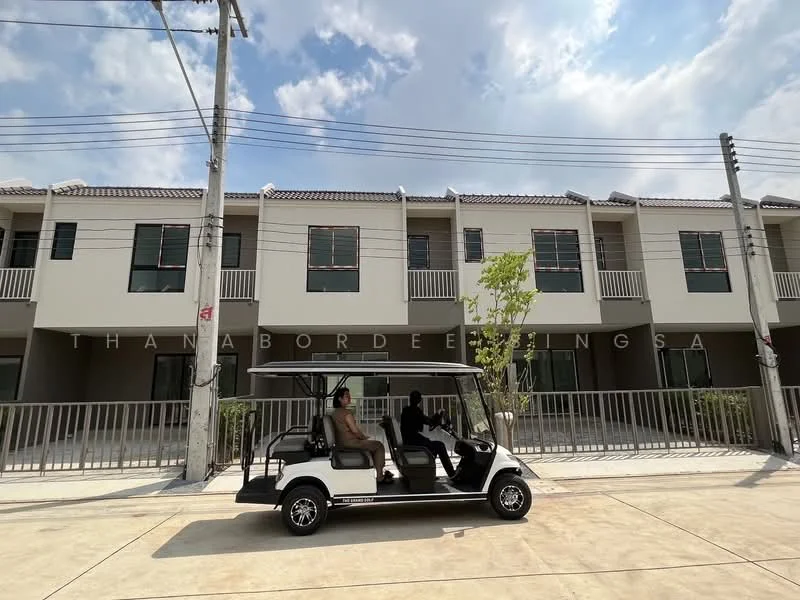3 Bedroom condo in Siamese Blossom Phahol-Vibhavadi