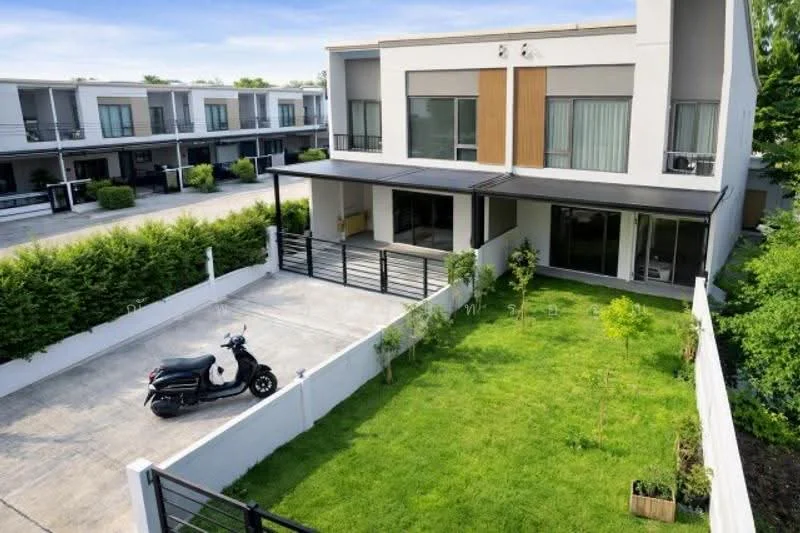3 Bedroom condo in ไม่พบโครงการ