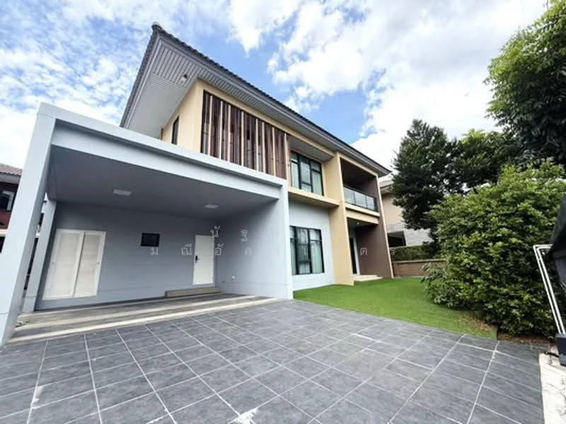 4 Bedroom condo in Burasiri Rangsit