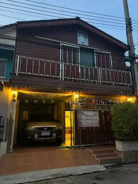 3 Bedroom condo in Baan Pruksa 20 Lumlukka Klong 2