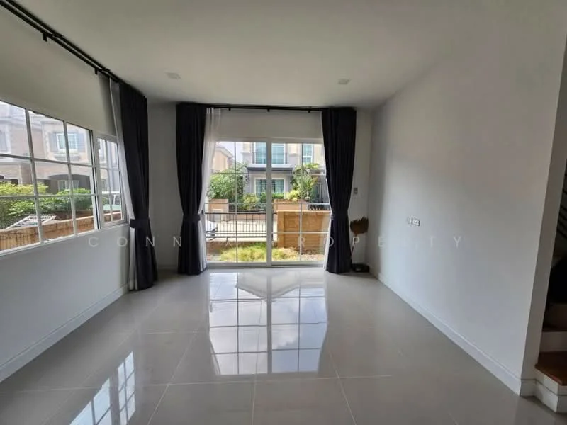 4 Bedroom condo in Golden Neo 3 Rama 2