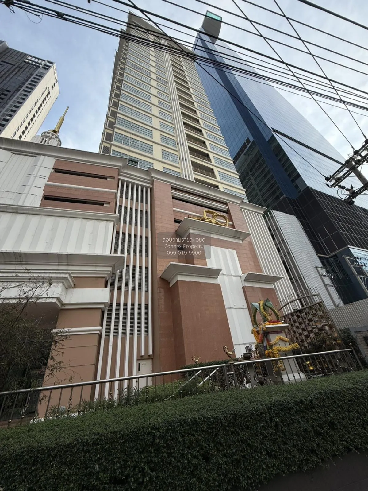 3 Bedroom condo in Baan Klang Krung Siam-Pathumwan