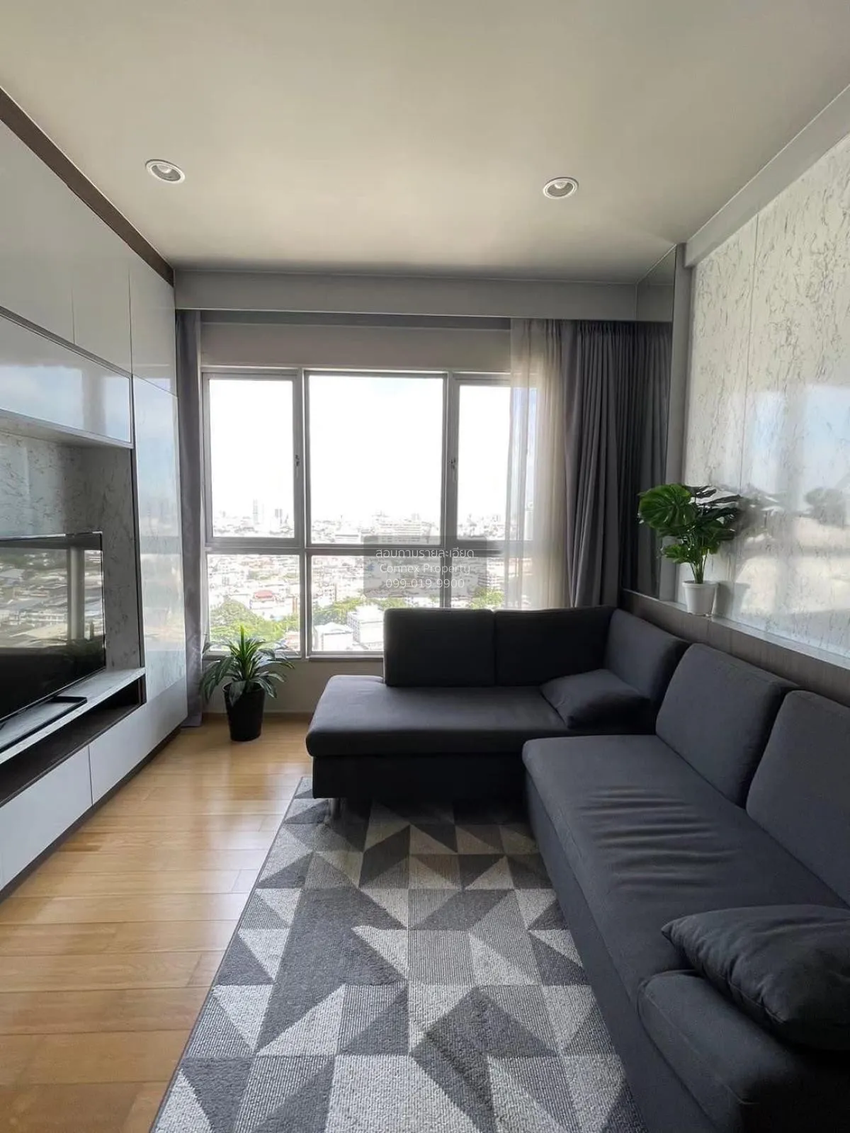 2 Bedroom condo in Hive Sathorn