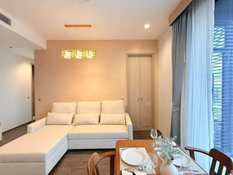 2 Bedroom condo in The Address Siam-Ratchathewi