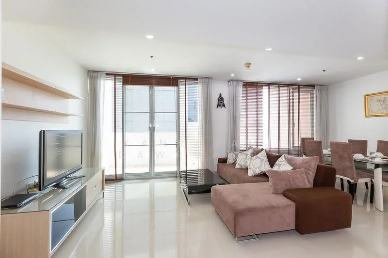 2 Bedroom condo in Siri Residence