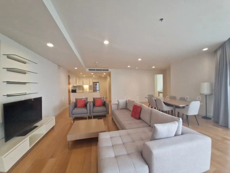 3 Bedroom condo in Chatrium Residence Riverside