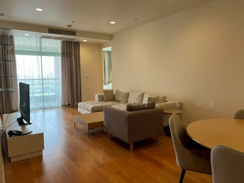 2 Bedroom condo in Chatrium Residence Riverside