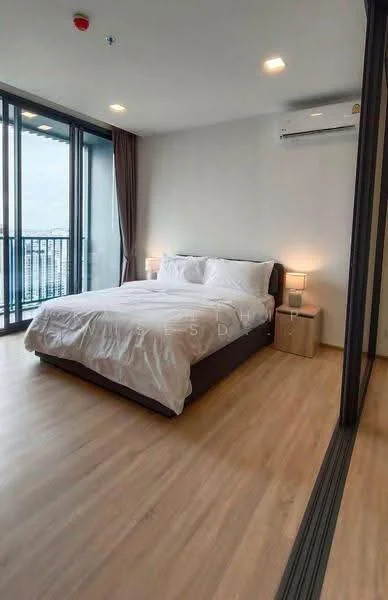 1 Bedroom condo in XT Phayathai