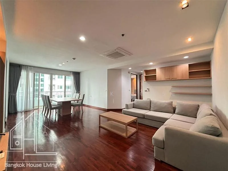 2 Bedroom condo in The Residence Sukhumvit 24