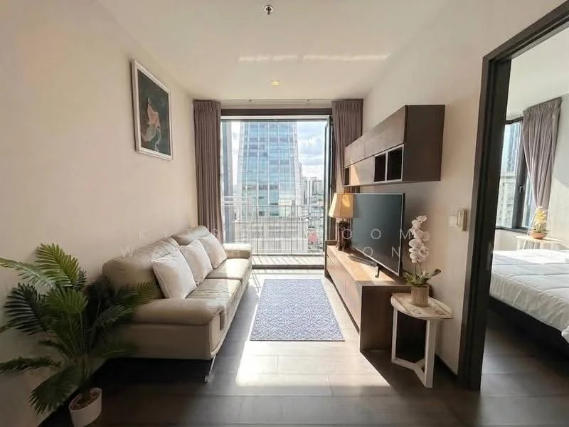 1 Bedroom condo in The Edge Sukhumvit 23