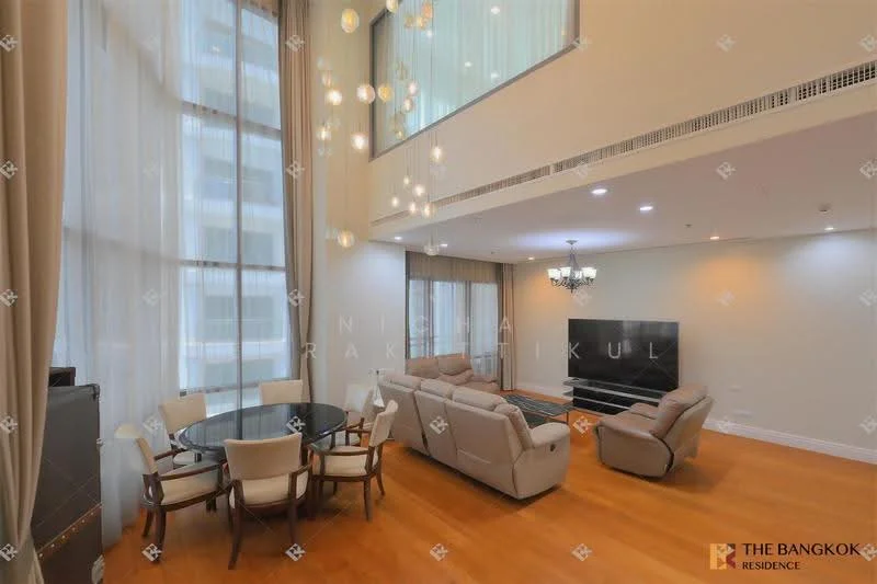 3 Bedroom condo in Bright Sukhumvit 24