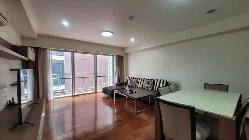 2 Bedroom condo in Baan Sukhumvit 14