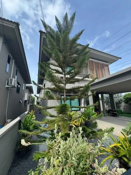3 Bedroom condo in Como Botanica Bangna