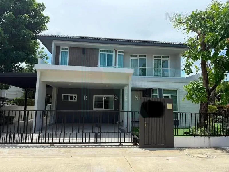 4 Bedroom condo in Mantana Bangna Km.7