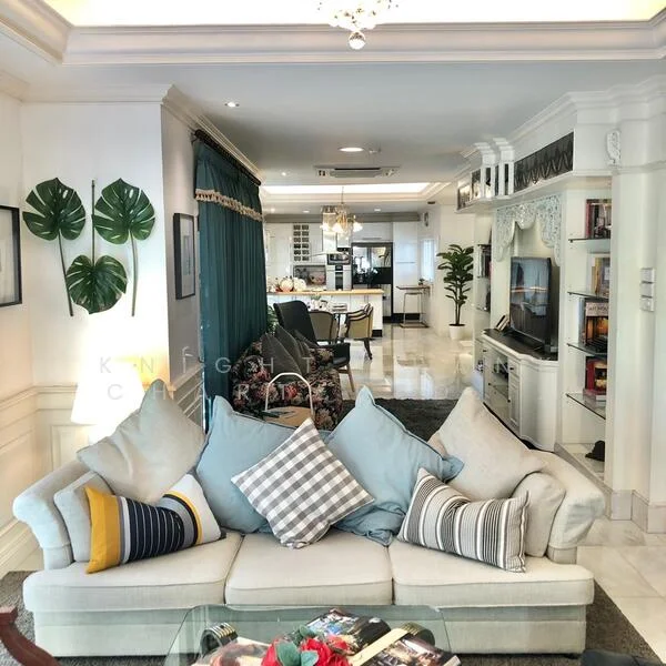 5 Bedroom condo in Lake Side Villa 1