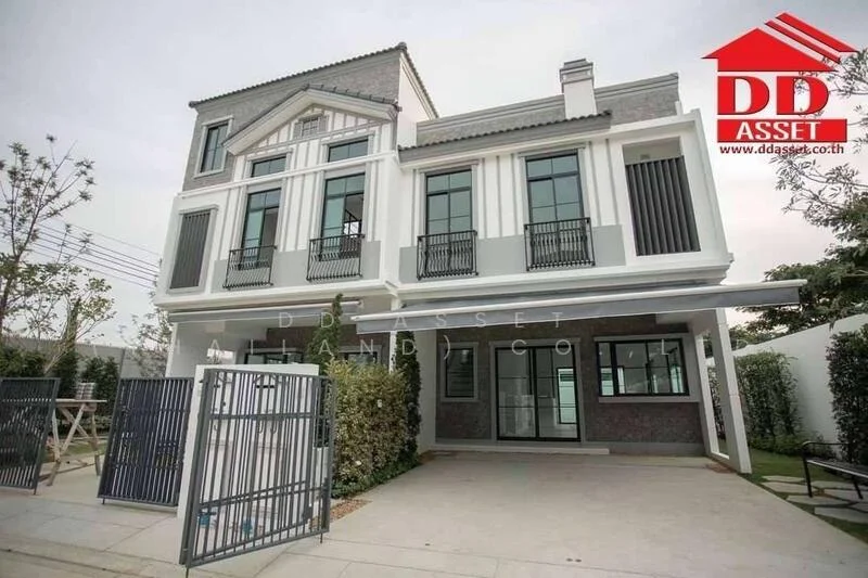 3 Bedroom condo in Indy 5 Bangna Km.7