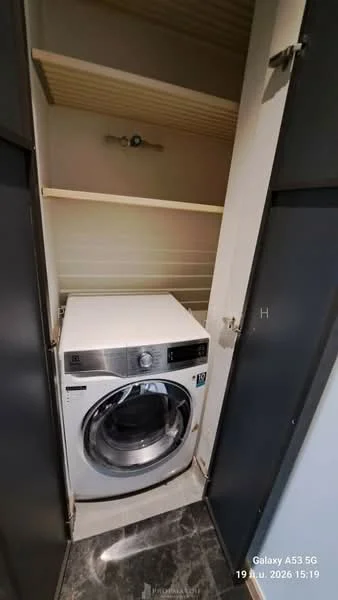 1 Bedroom condo in 28 Chidlom