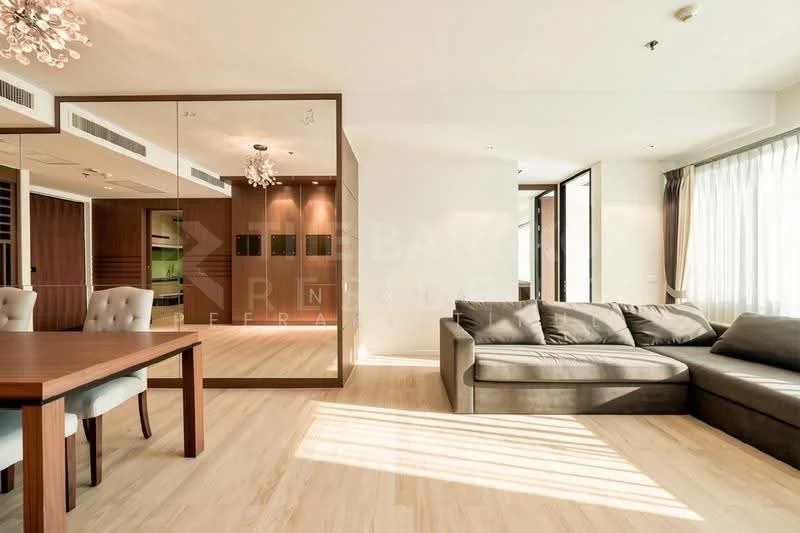 2 Bedroom condo in The Lakes