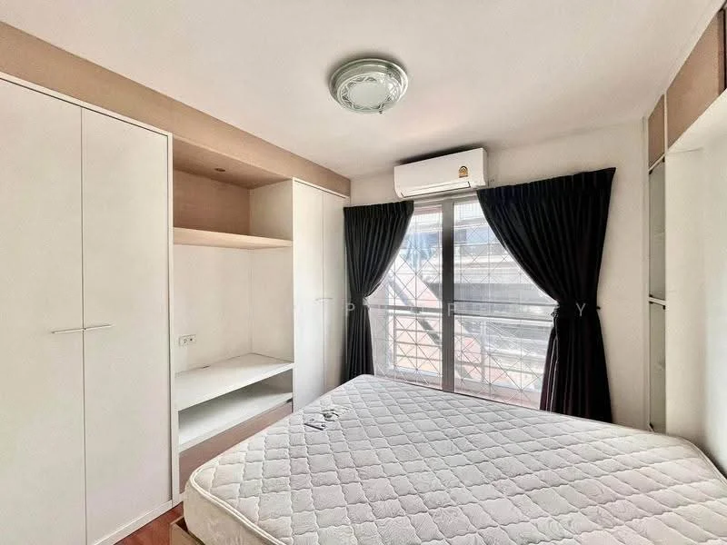 2 Bedroom condo in Asakan Place Twin Condo