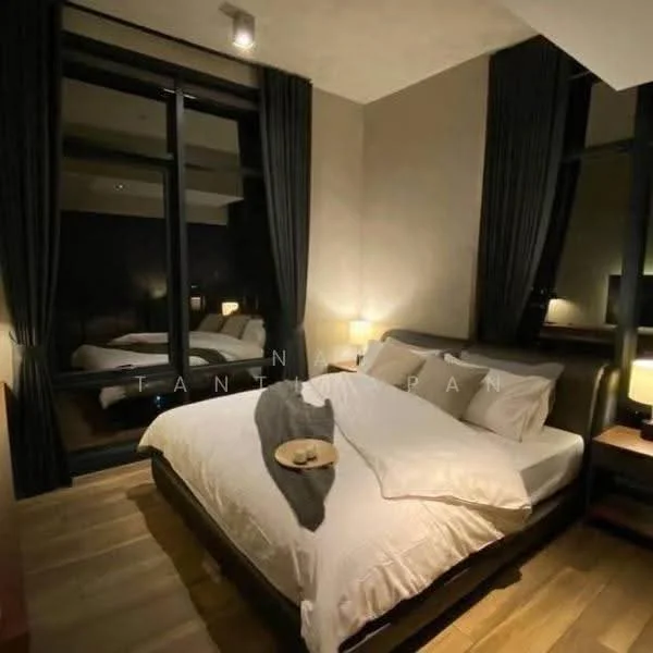 2 Bedroom condo in The Lofts Asoke