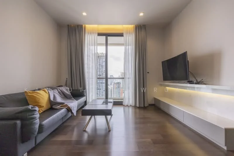 2 Bedroom condo in The XXXIX By Sansiri