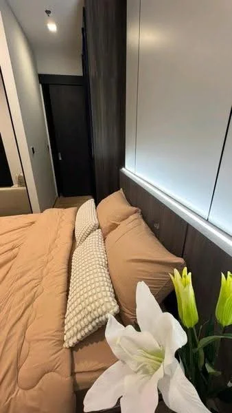 1 Bedroom condo in Noble Around Ari
