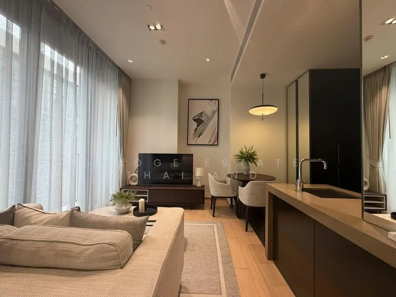 1 Bedroom condo in 28 Chidlom