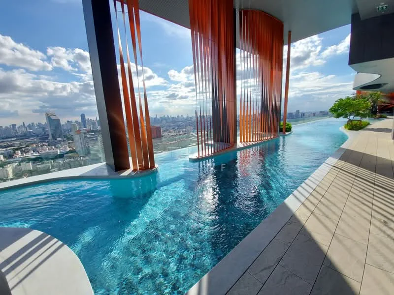 1 Bedroom condo in XT Huaikhwang