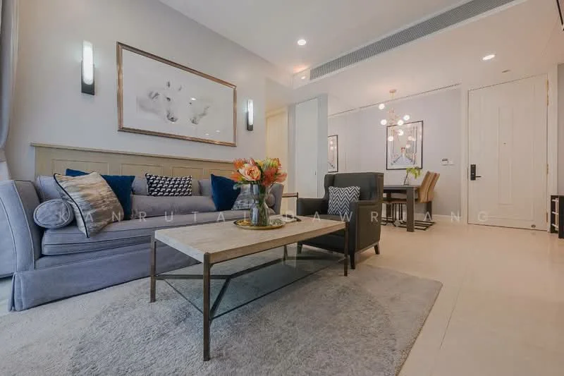 2 Bedroom condo in Q Langsuan