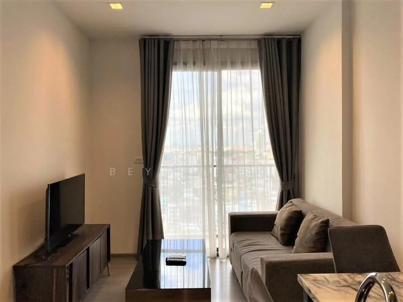 1 Bedroom condo in NYE by Sansiri