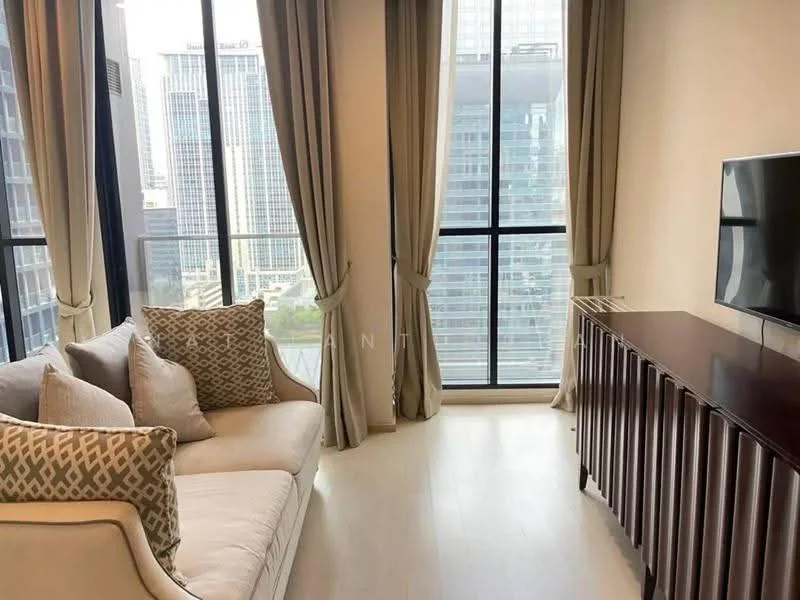 1 Bedroom condo in Noble Ploenchit