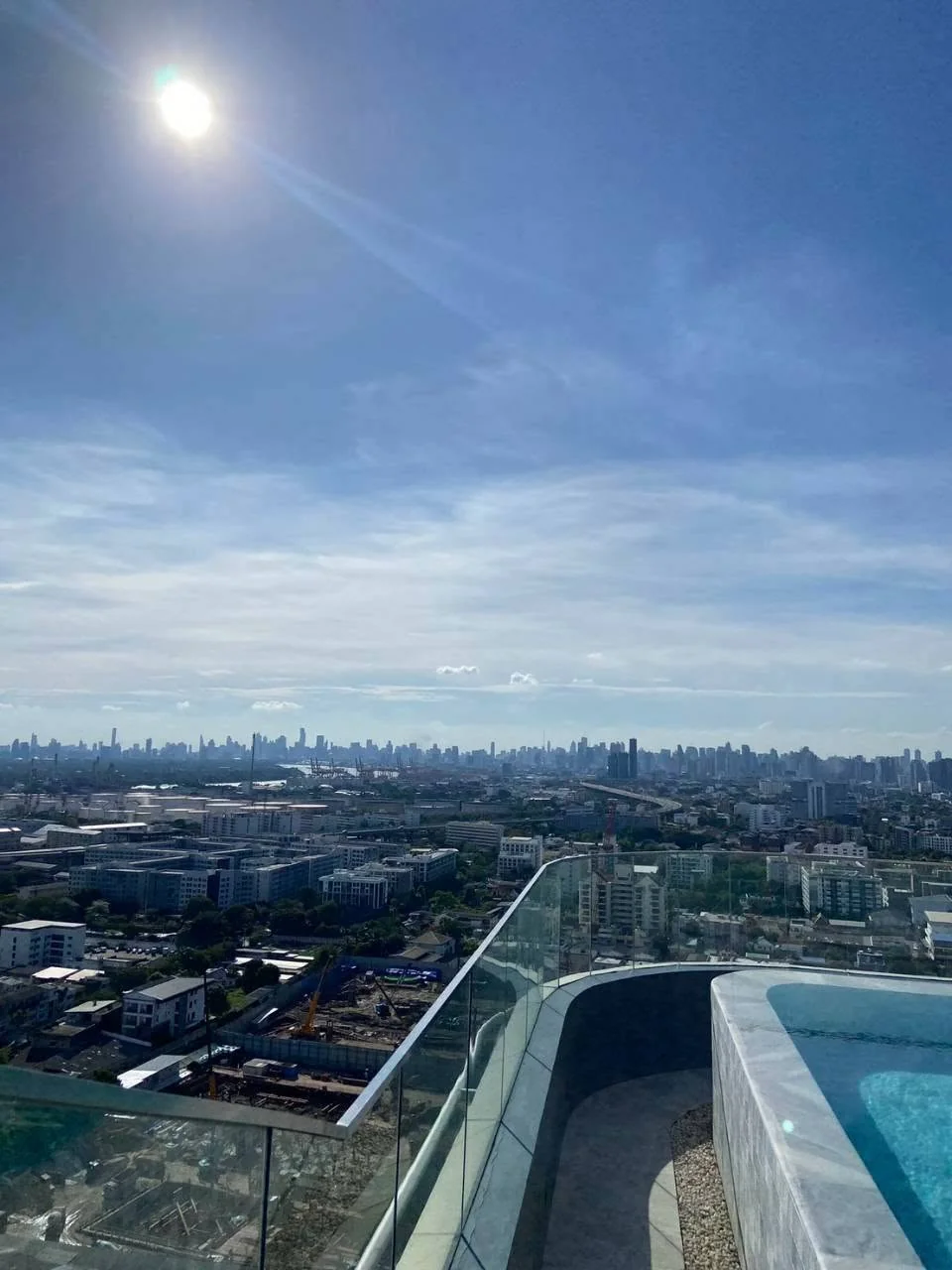 2 Bedroom condo in IDEO Mobi Sukhumvit 66