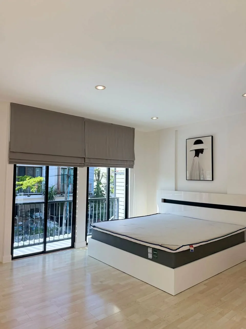 3 Bedroom condo in Areeya Mandarina Sukhumvit 77