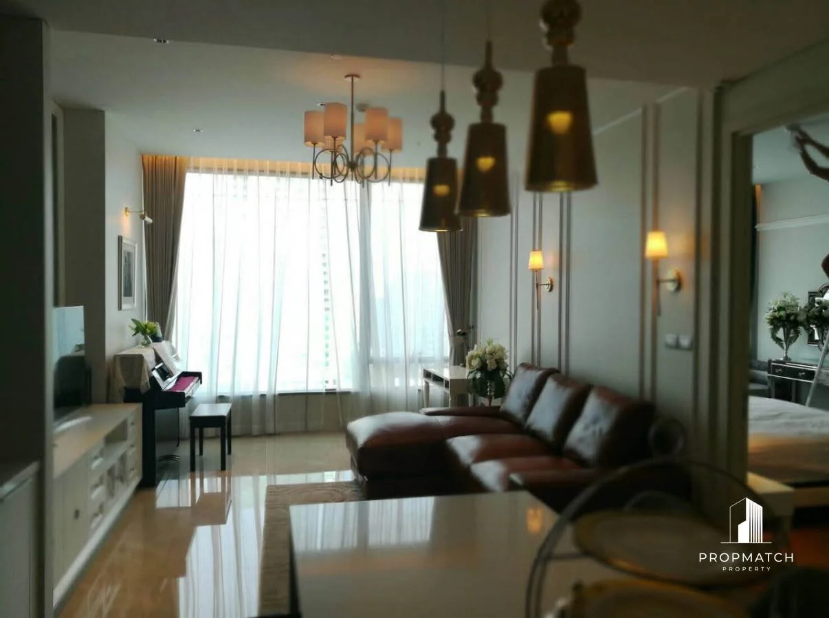 1 Bedroom condo in Sindhorn Residence