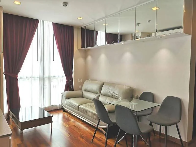 2 Bedroom condo in Wish Signature Midtown Siam