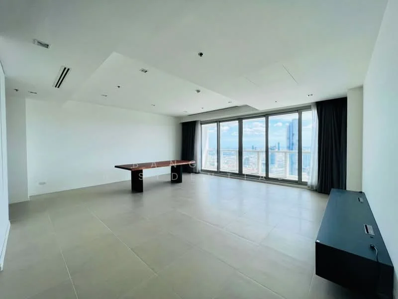 3 Bedroom condo in The River by Raimon Land