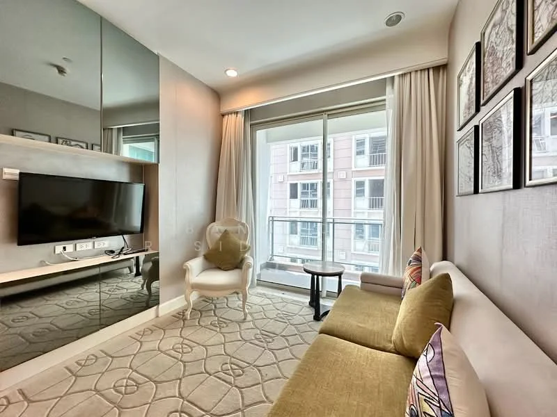 2 Bedroom condo in Q Langsuan