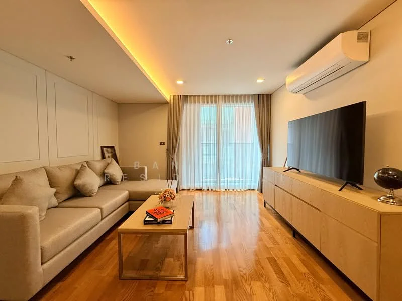 2 Bedroom condo in Piya Apartment Sukhumvit 15